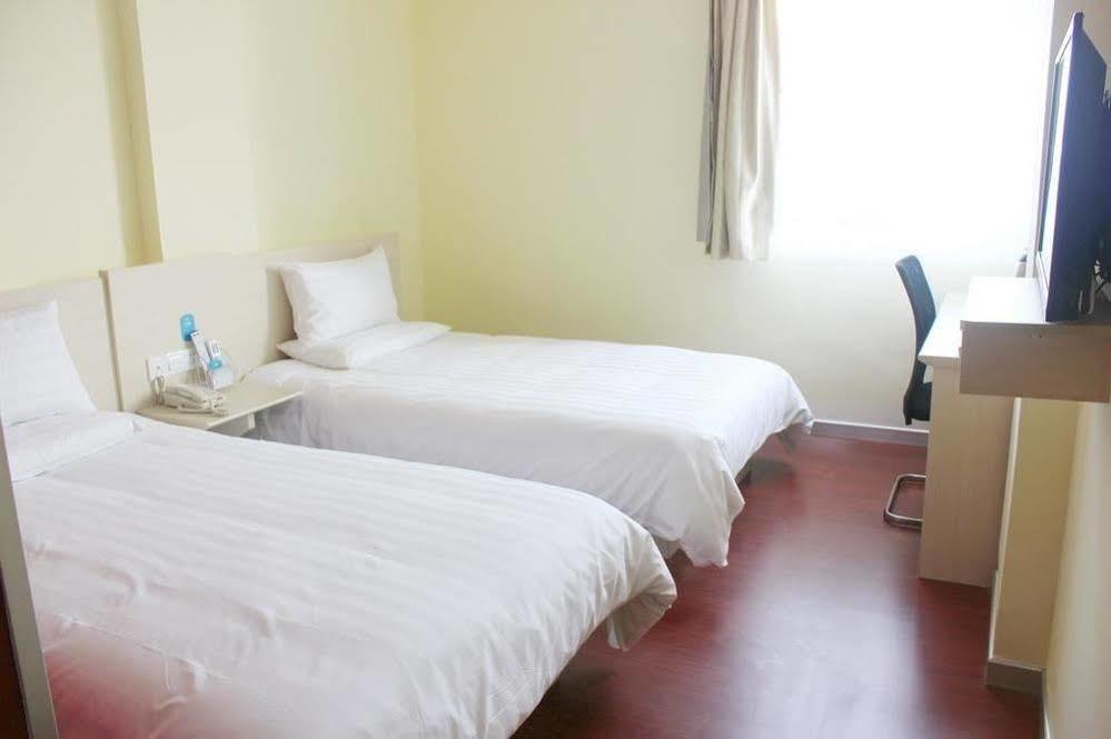 Hanting Hotel Yibin Zhongshan Street Екстериор снимка